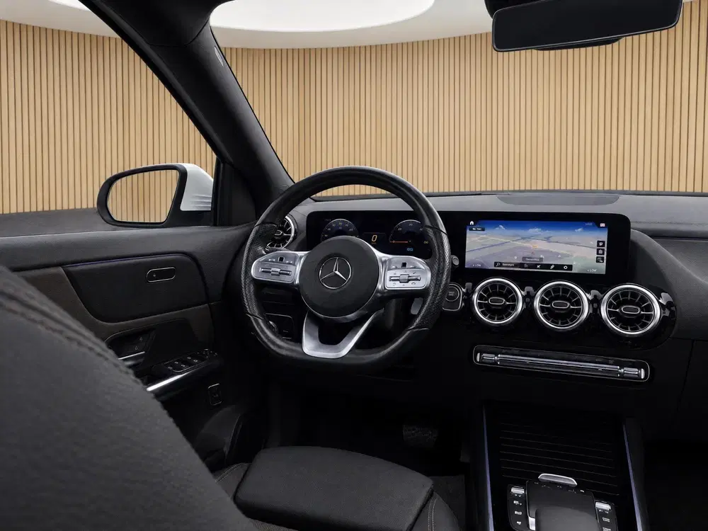 Mercedes-Benz EQA 250 67 kWh uit 2021, foto 4