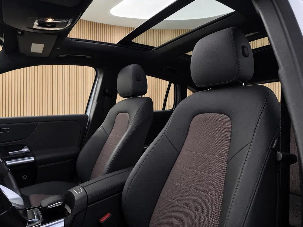 Mercedes-Benz EQA 250 67 kWh uit 2021, foto 5