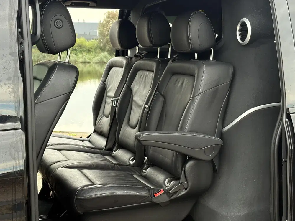 Mercedes-Benz V-Klasse 250d Extra Lang DC uit 2020, foto 3
