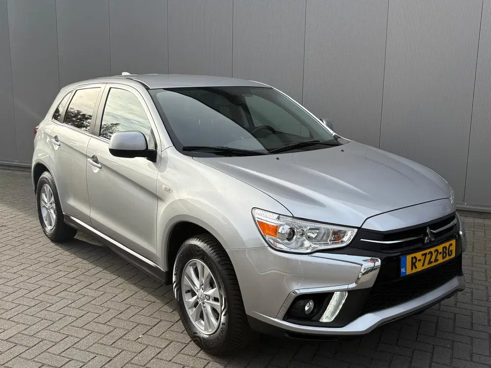 Mitsubishi ASX 1.6 Cleartec Intense Navigatie uit 2019, foto 2