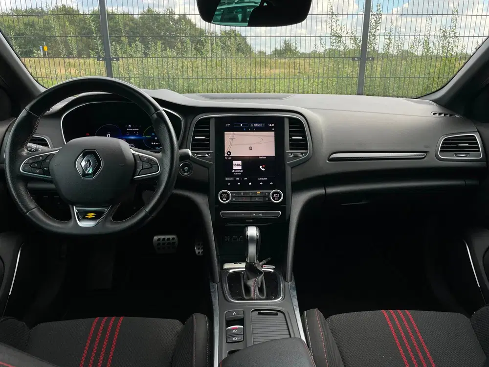 Renault Megane Mégane 1.6 E-Tech Plug-In Hybrid 160 R.S. uit 2022, foto 3