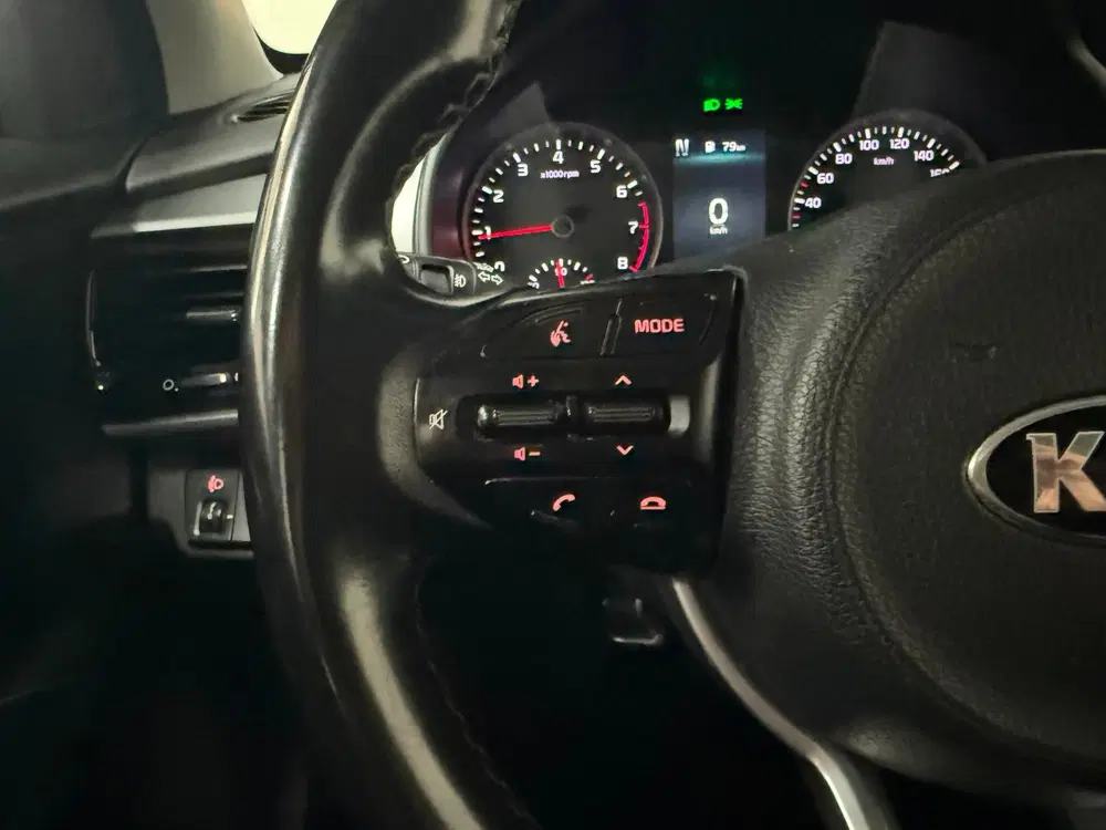 Kia Stonic 1.0 T-GDi MHEV DynamicLine Navi-Camera App uit 2021, foto 12