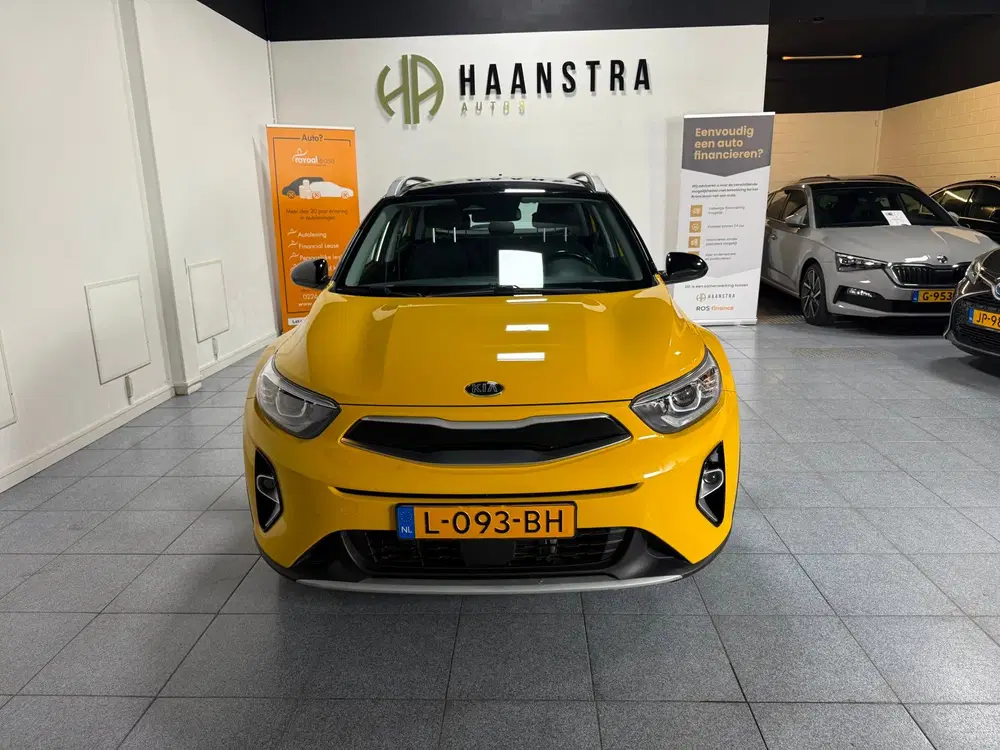 Kia Stonic 1.0 T-GDi MHEV DynamicLine Navi-Camera App uit 2021, foto 2
