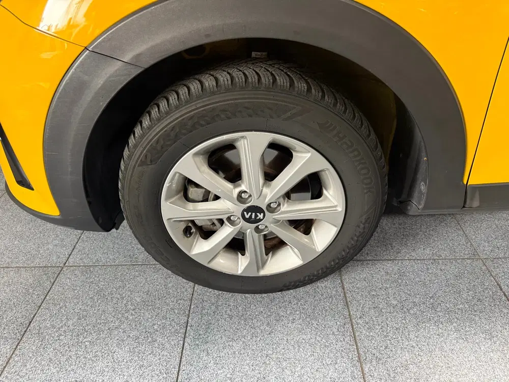 Kia Stonic 1.0 T-GDi MHEV DynamicLine Navi-Camera App uit 2021, foto 5