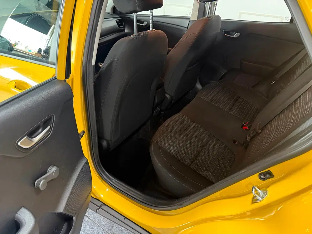 Kia Stonic 1.0 T-GDi MHEV DynamicLine Navi-Camera App uit 2021, foto 9