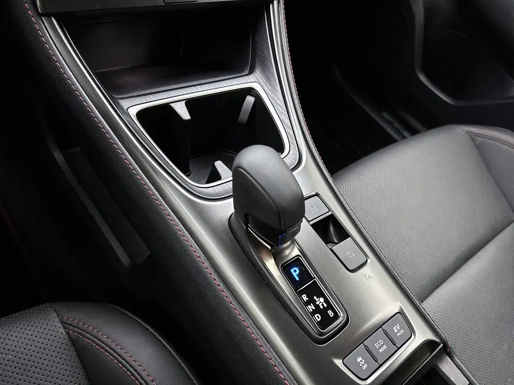 Lexus LBX 1.5 Emotion 2WD uit 2024, foto 11
