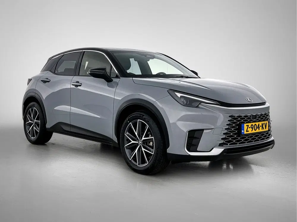 Lexus LBX 1.5 Emotion 2WD uit 2024, foto 13