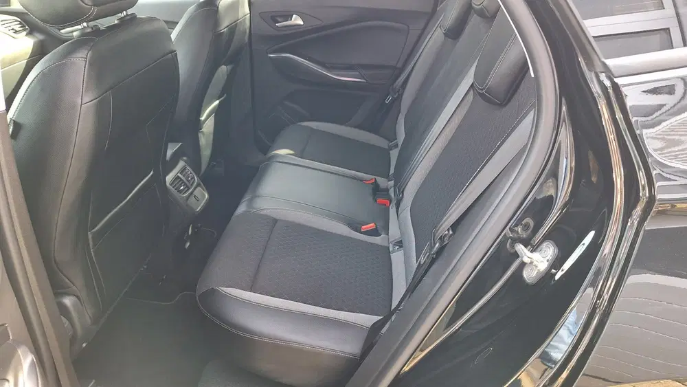 Opel Grandland 1.2 Turbo Business + uit 2019, foto 11