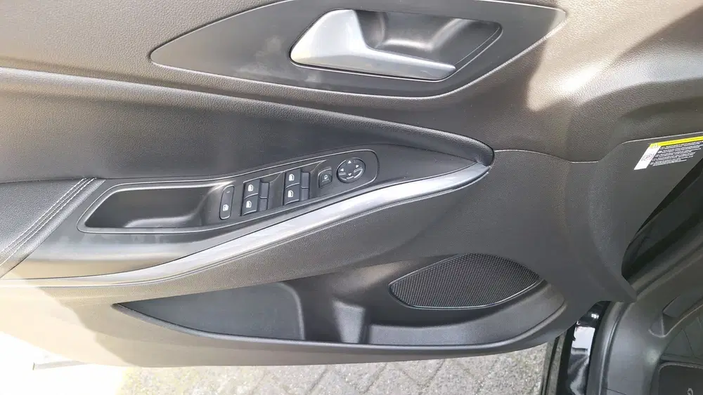 Opel Grandland 1.2 Turbo Business + uit 2019, foto 9