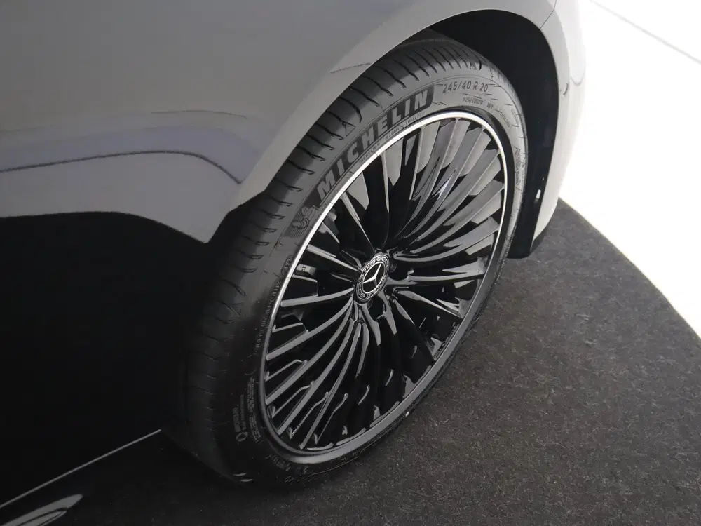 Mercedes-Benz E-Klasse 300 e AMG Line uit 2026, foto 10