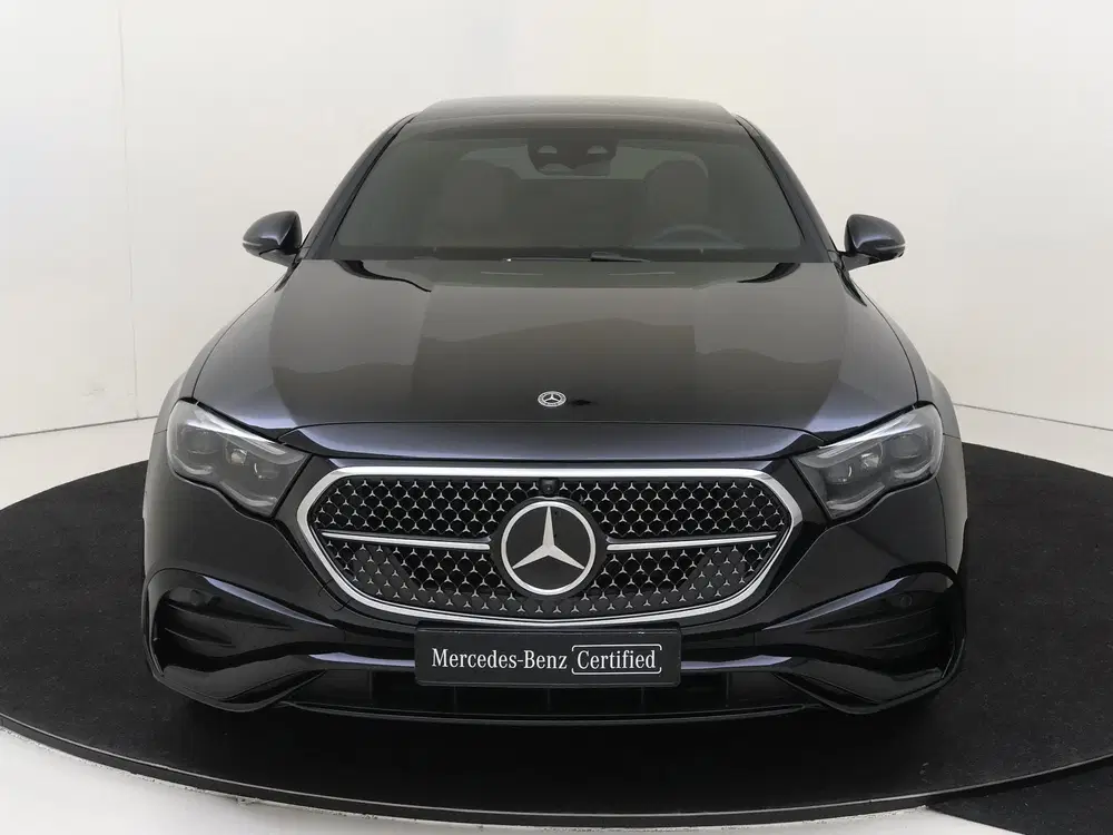Mercedes-Benz E-Klasse 300 e AMG Line uit 2026, foto 6
