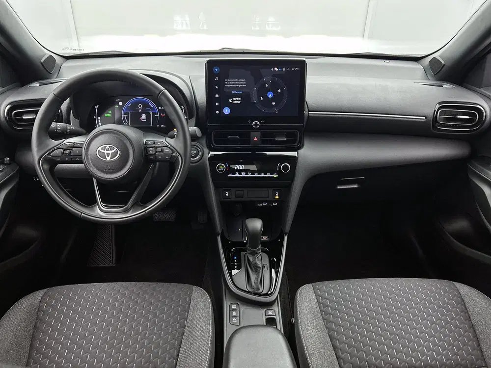 Toyota Yaris Cross 1.5 Hybrid 130 Dynamic Comfort Pack uit 2025, foto 4