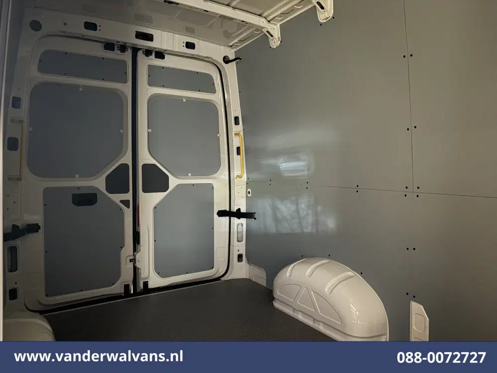 Volkswagen Crafter 2.0 TDI 140pk L3H3 L2H2 Euro6 Airco uit 2020, foto 14