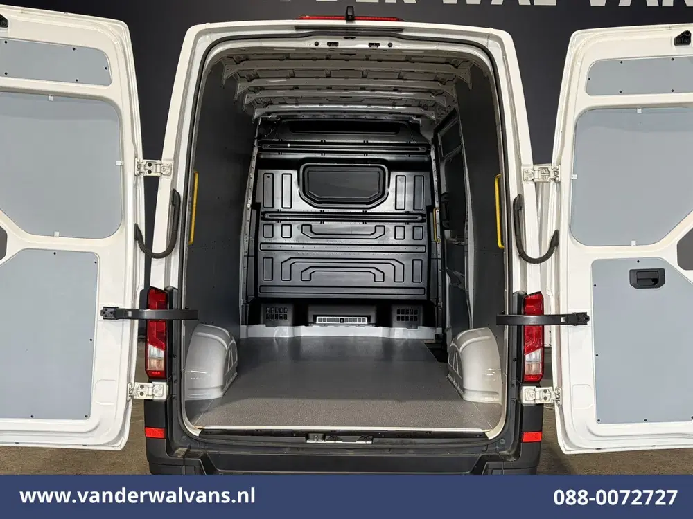 Volkswagen Crafter 2.0 TDI 140pk L3H3 L2H2 Euro6 Airco uit 2020, foto 3