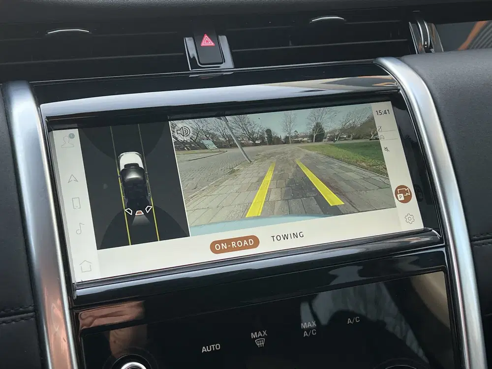 Land Rover Discovery Sport P300e 1.5 SE uit 2022, foto 3