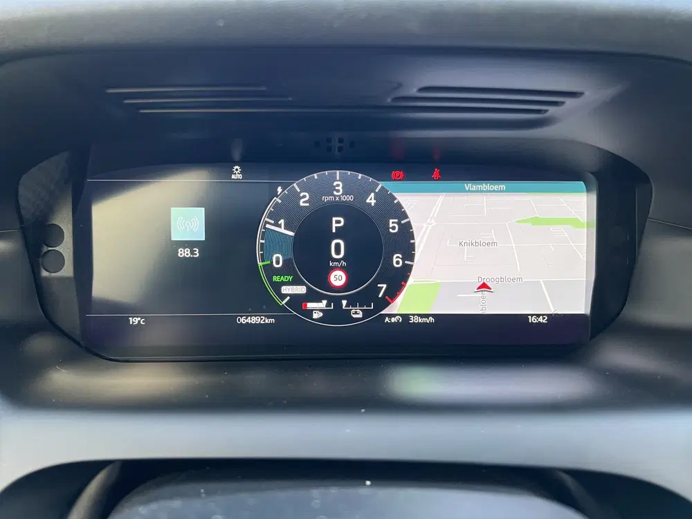 Land Rover Discovery Sport P300e 1.5 R-Dynamic SE R-Dynamic uit 2021, foto 3