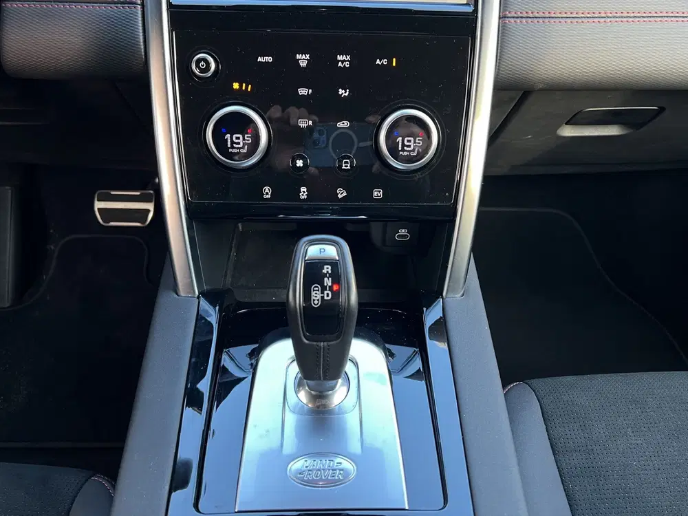 Land Rover Discovery Sport P300e 1.5 R-Dynamic SE R-Dynamic uit 2021, foto 6