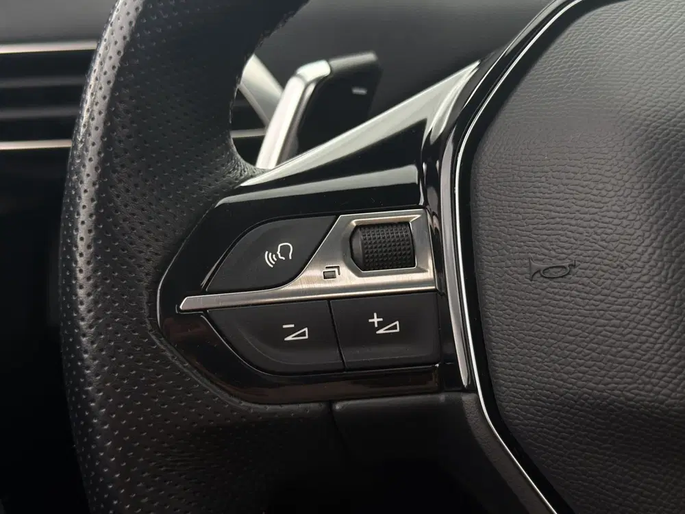 Peugeot 3008 1.6 HYbrid4 300 Blue Lease GT uit 2021, foto 14
