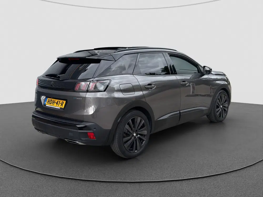 Peugeot 3008 1.6 HYbrid4 300 Blue Lease GT uit 2021, foto 3