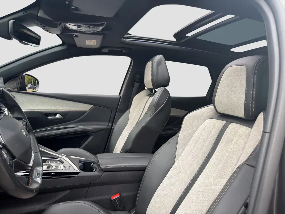 Peugeot 3008 1.6 HYbrid4 300 Blue Lease GT uit 2021, foto 4