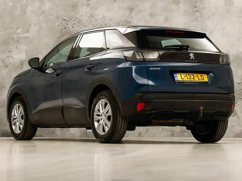 Peugeot 3008 1.2 PureTech Premium Automaat (APPLE CARPL uit 2021, foto 3
