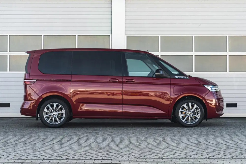 Volkswagen Multivan 1.5 eHybrid 245pk L1 Bulli Edition 4Moti uit 2026, foto 3