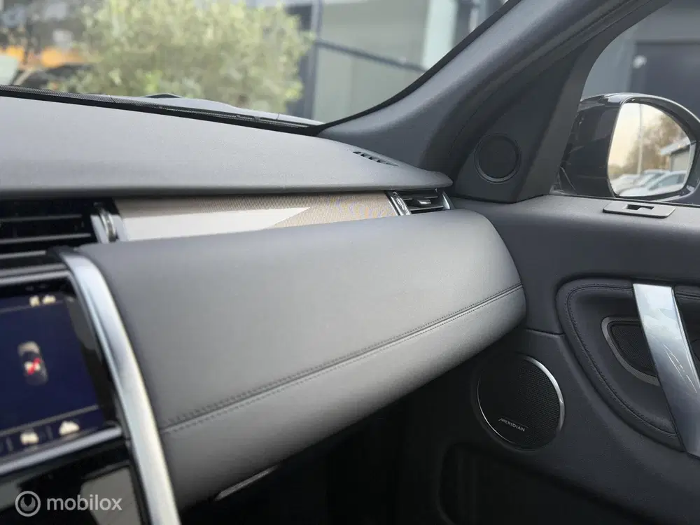 Land Rover Discovery Sport P300e 1.5R-DynamicHSE PAN uit 2020, foto 11