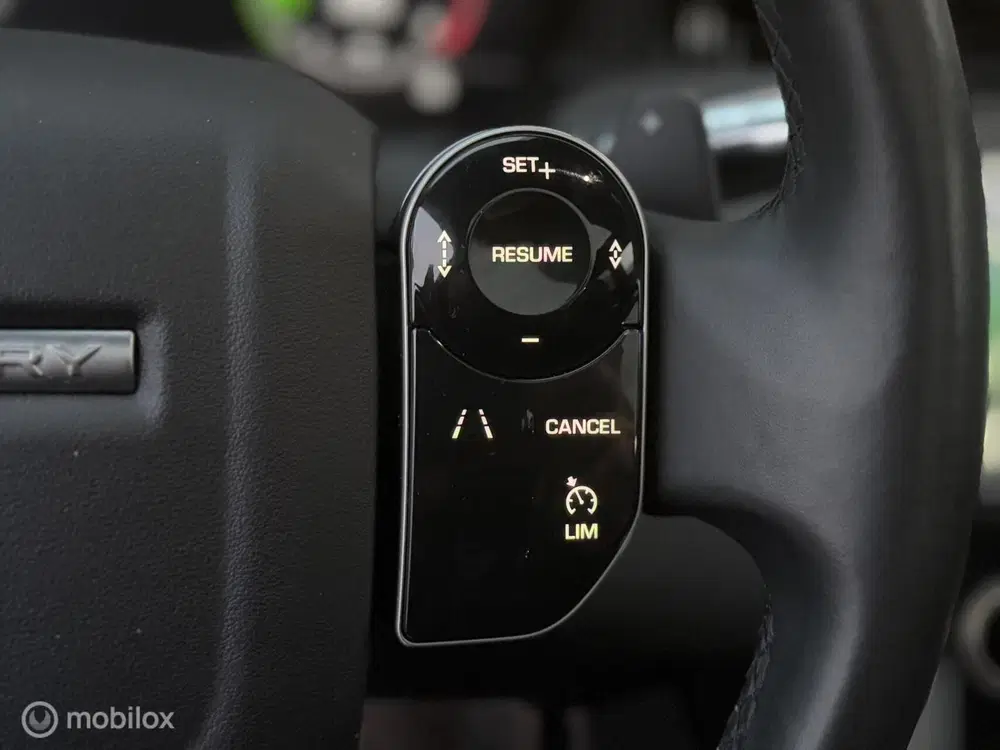 Land Rover Discovery Sport P300e 1.5R-DynamicHSE PAN uit 2020, foto 7