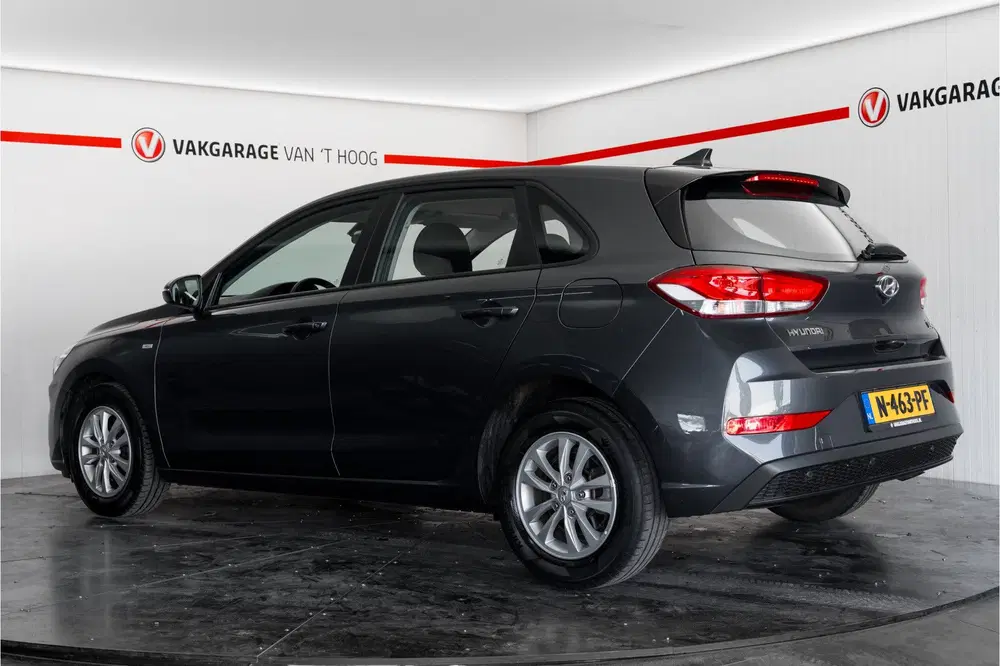 Hyundai i30 1.5 T-GDi MHEV Premium Camera uit 2021, foto 13