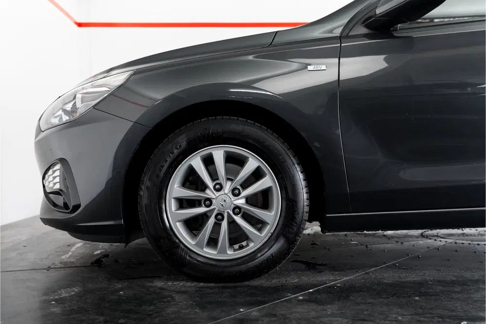 Hyundai i30 1.5 T-GDi MHEV Premium Camera uit 2021, foto 15