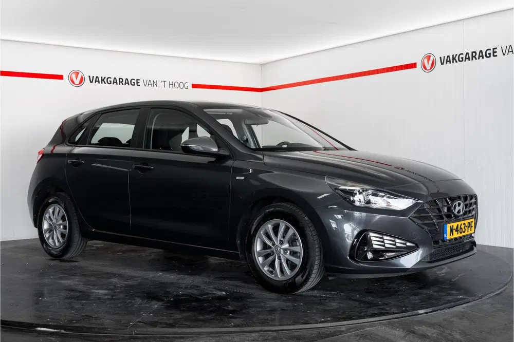 Hyundai i30 1.5 T-GDi MHEV Premium Camera uit 2021, foto 5