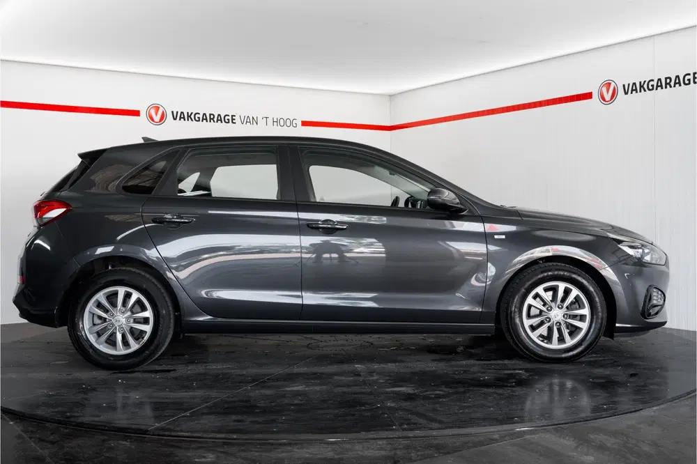 Hyundai i30 1.5 T-GDi MHEV Premium Camera uit 2021, foto 7