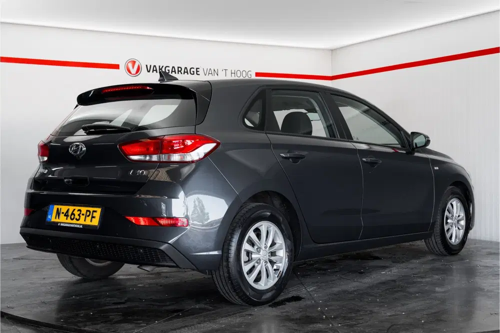 Hyundai i30 1.5 T-GDi MHEV Premium Camera uit 2021, foto 8