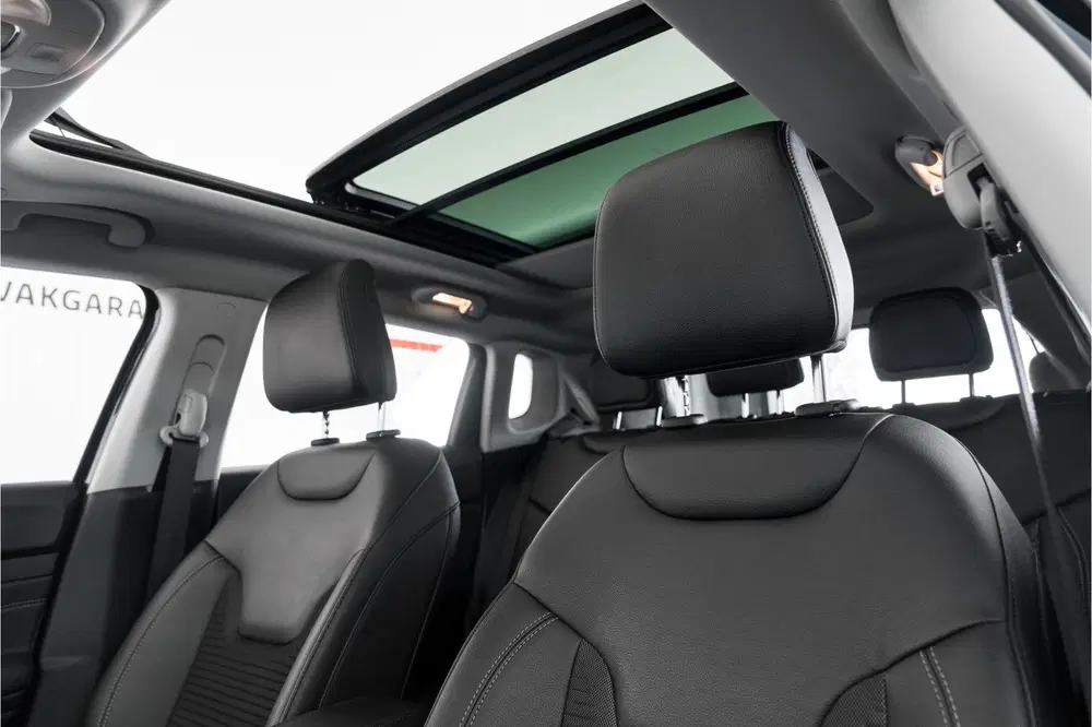 Jeep Compass 4xe 190 uit 2023, foto 4