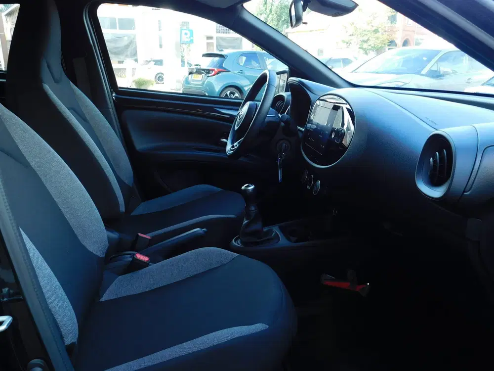 Toyota Aygo X 1.0 VVT-i MT Play (bj 2025) uit 2025, foto 11