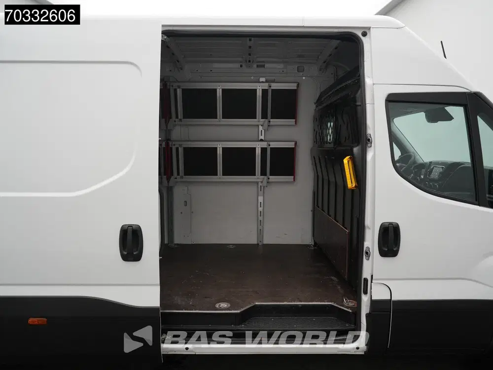 Iveco Daily Automaat L3H2 Airco Camera Parkeersensoren uit 2024, foto 12