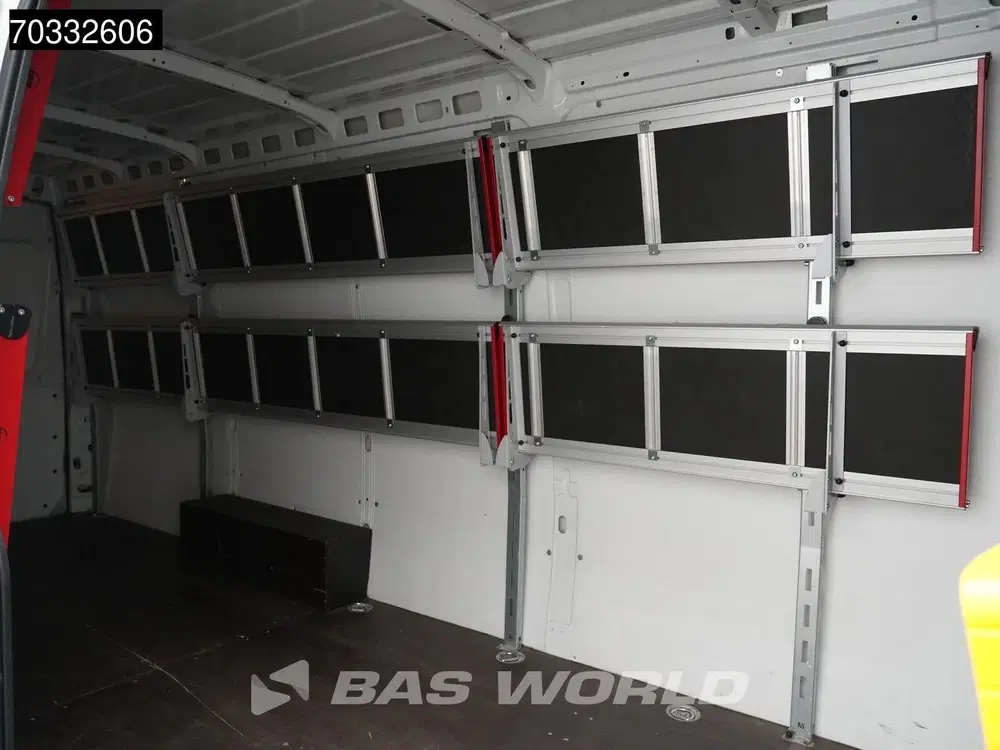 Iveco Daily Automaat L3H2 Airco Camera Parkeersensoren uit 2024, foto 13