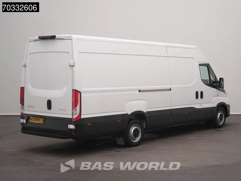 Iveco Daily Automaat L3H2 Airco Camera Parkeersensoren uit 2024, foto 2