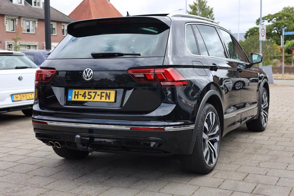 Volkswagen Tiguan 2.0 TSI 4MOTION uit 2019, foto 2
