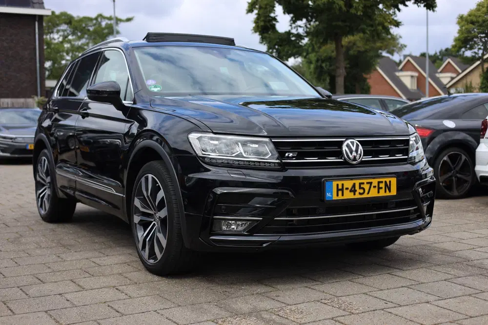 Volkswagen Tiguan 2.0 TSI 4MOTION uit 2019, foto 4