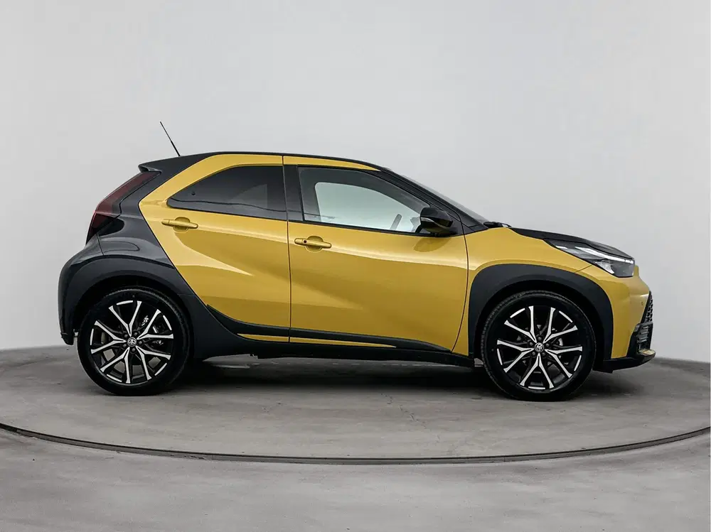 Toyota Aygo X Hybrid 115 GR Sport uit 2026, foto 8
