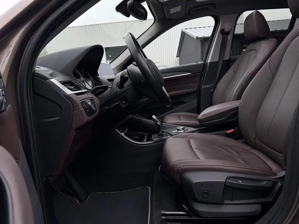 BMW X1 xDrive25i X-line uit 2019, foto 10