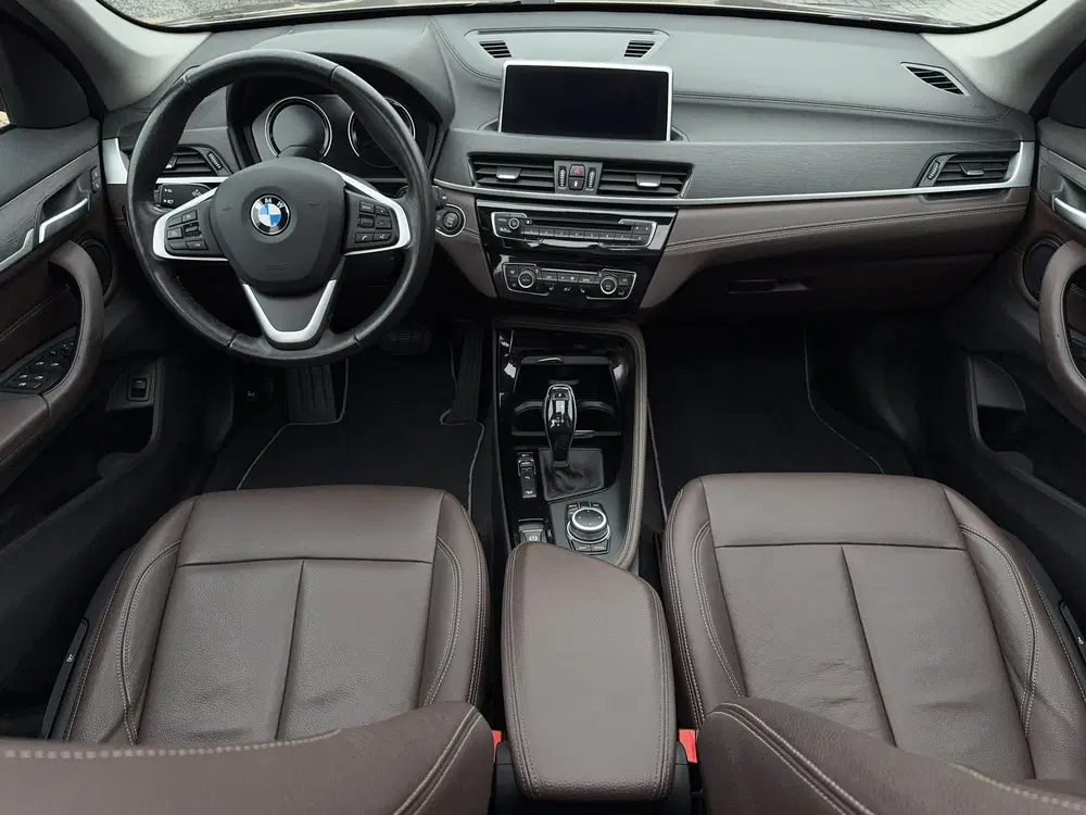 BMW X1 xDrive25i X-line uit 2019, foto 11