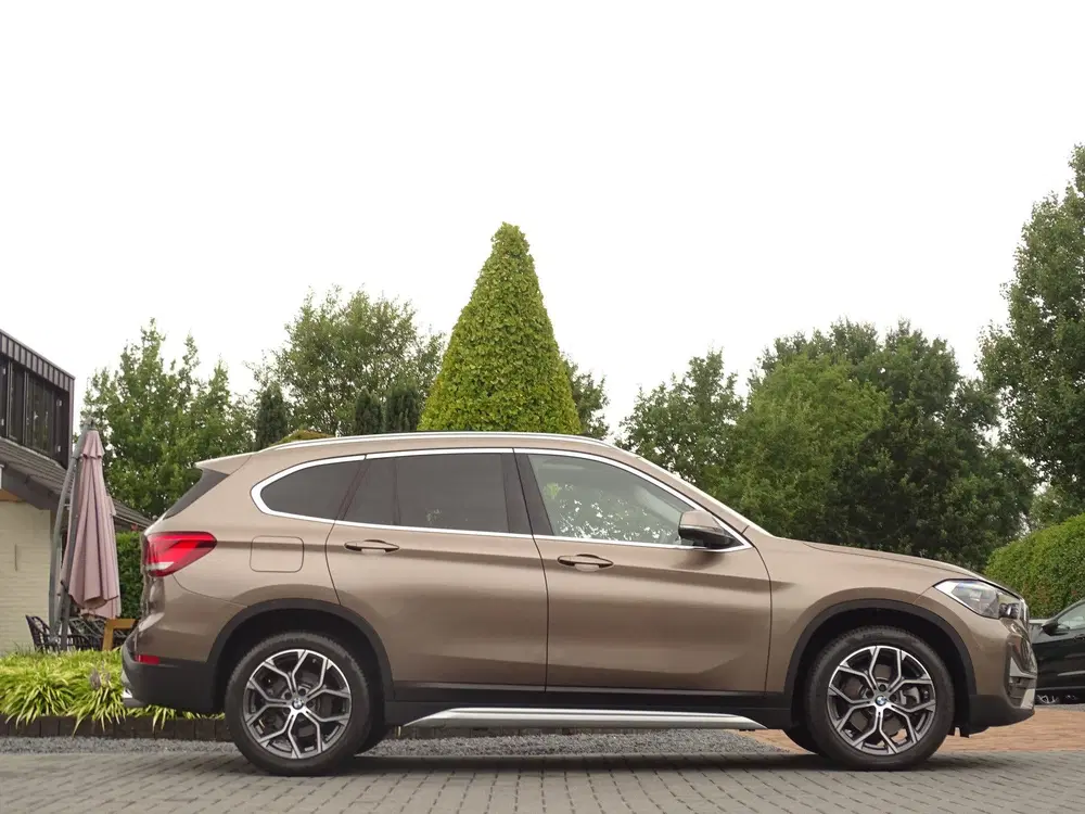 BMW X1 xDrive25i X-line uit 2019, foto 5