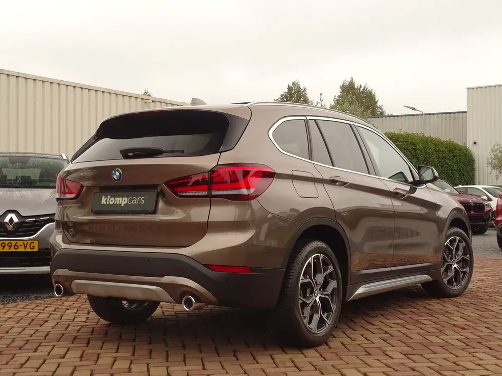 BMW X1 xDrive25i X-line uit 2019, foto 6