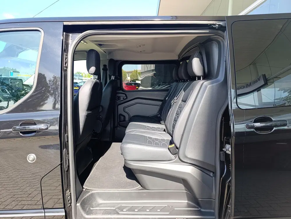 Ford Transit Custom 320 2.0 TDCI L2H1 Platinum Edition uit 2023, foto 14