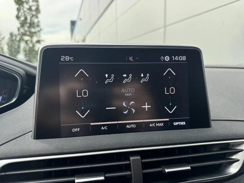 Peugeot 5008 1.6 PureTech GT-Line uit 2019, foto 13
