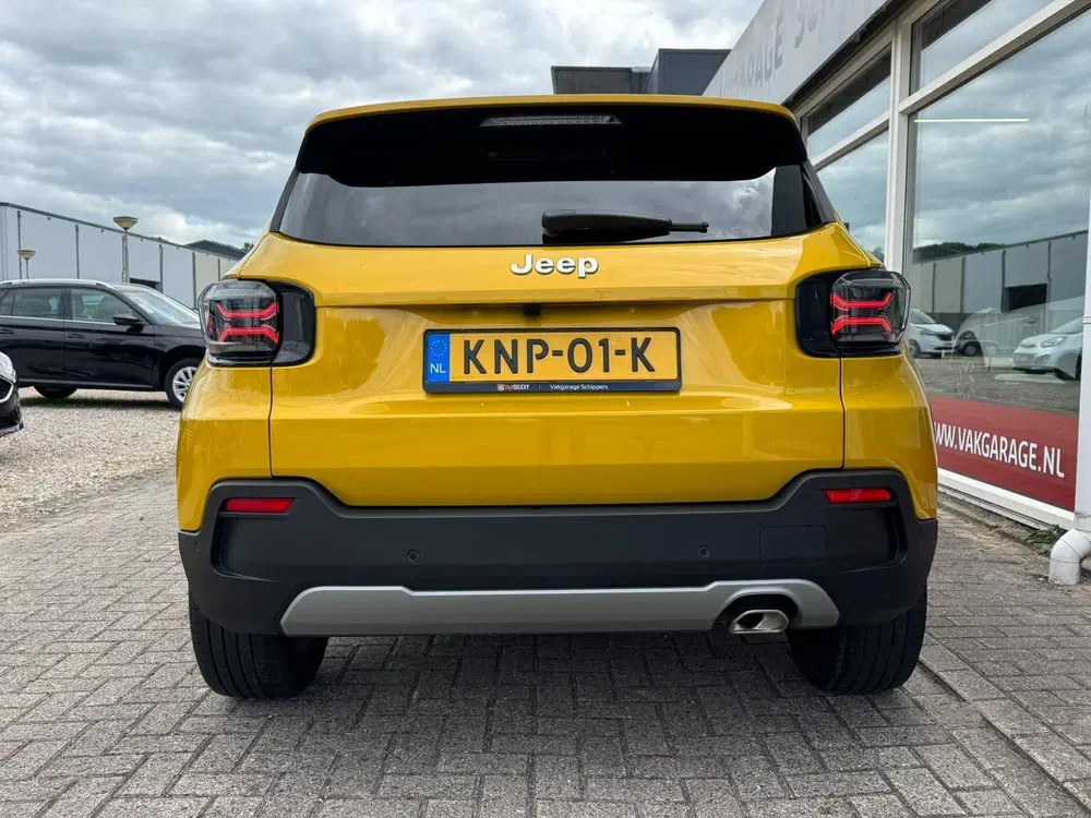 Jeep Avenger 1.2 e-Hybrid Summit uit 2025, foto 13