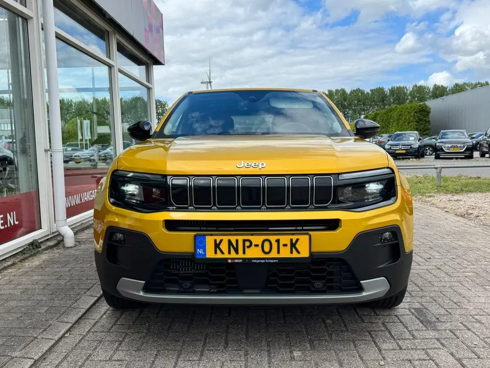 Jeep Avenger 1.2 e-Hybrid Summit uit 2025, foto 2