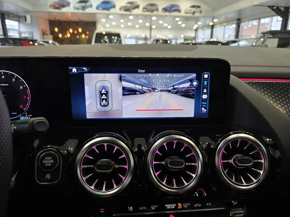 Mercedes-Benz GLA GLA 200 AMG Line uit 2024, foto 11